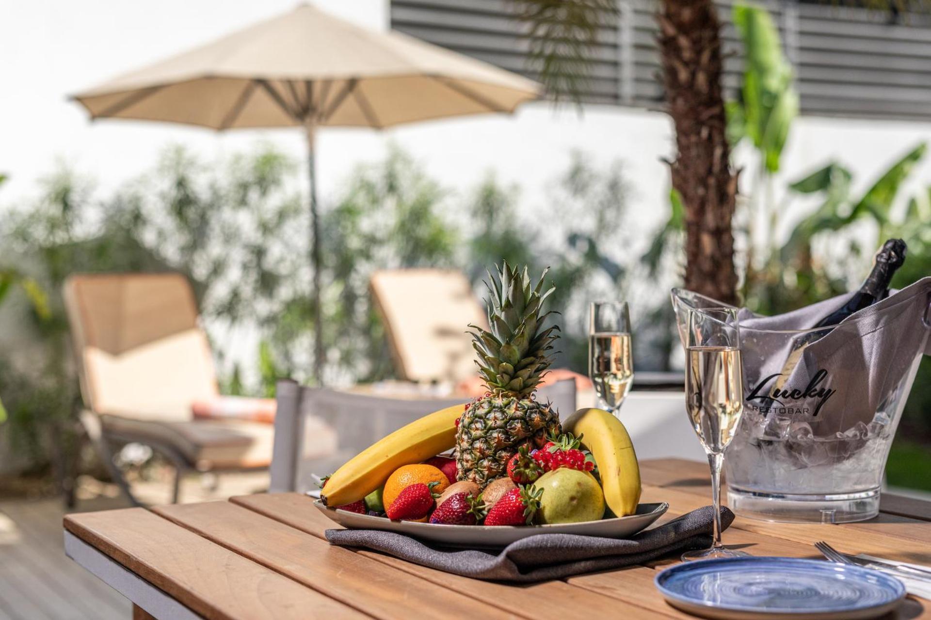 Unique Life Style Otel 5*